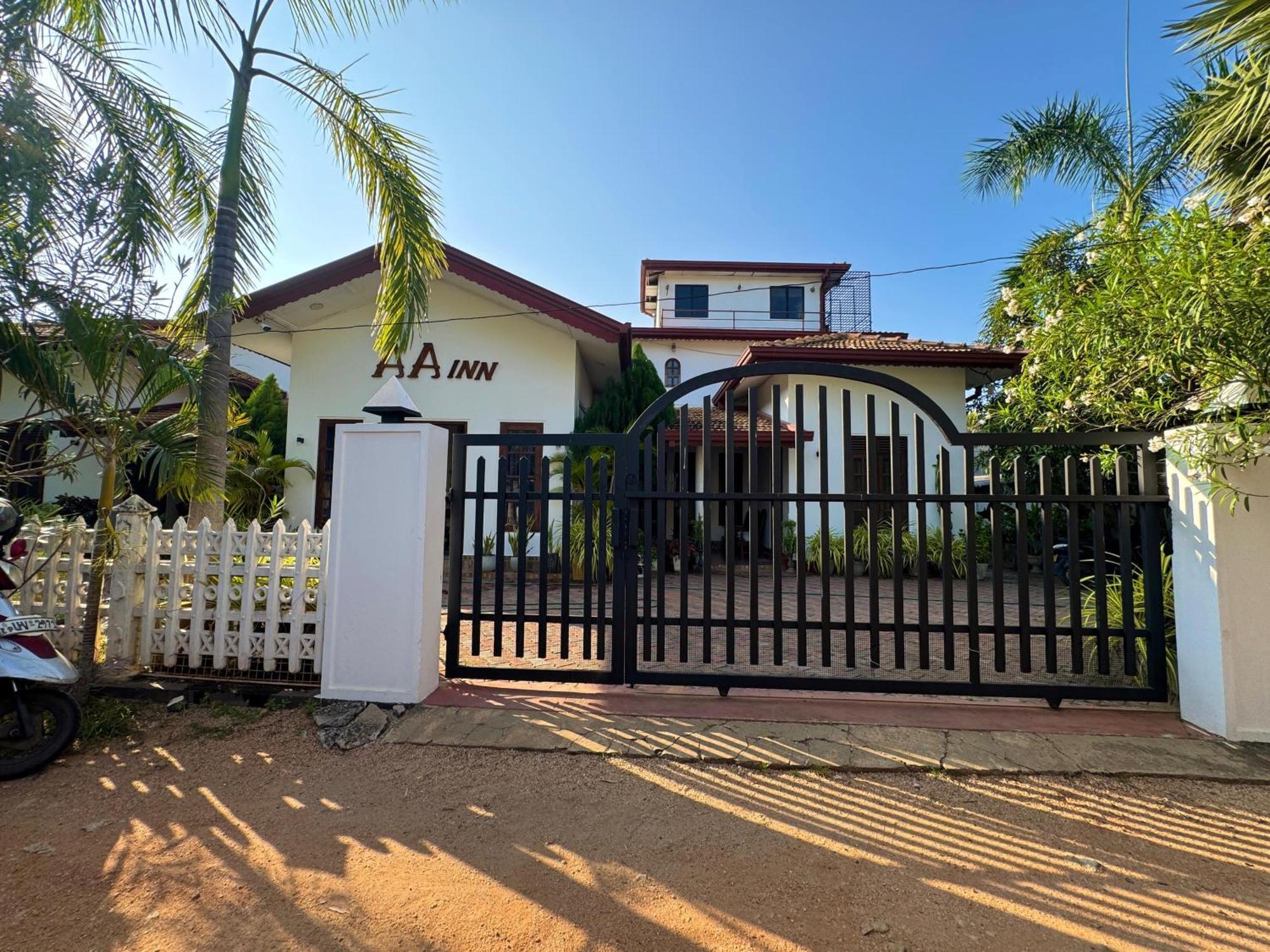Aa Inn Trincomalee Kültér fotó