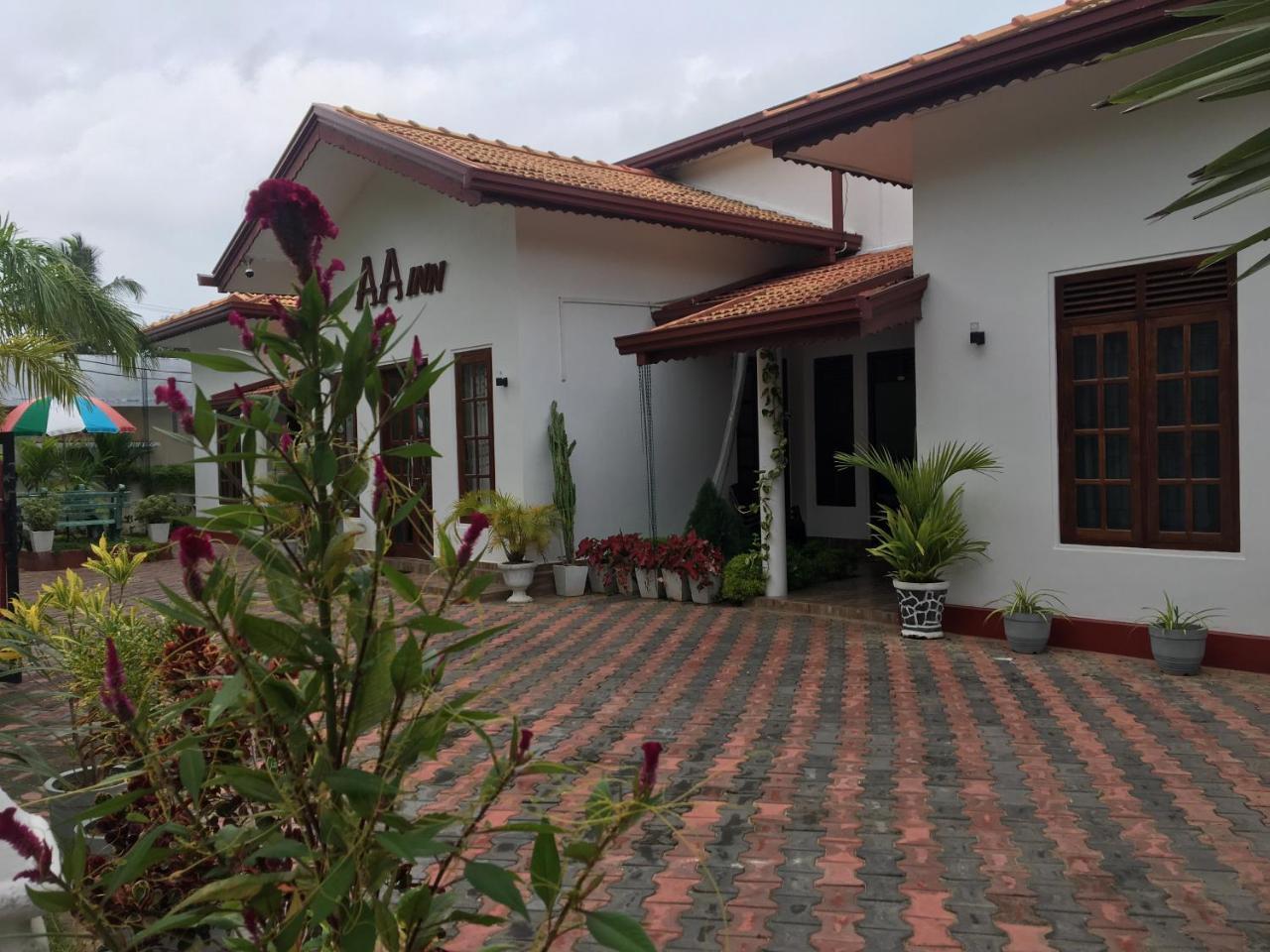 Aa Inn Trincomalee Kültér fotó