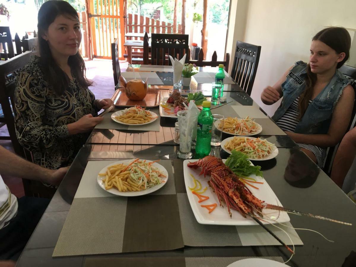 Aa Inn Trincomalee Kültér fotó